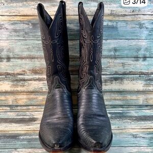 Lucchese Classics Womens 9